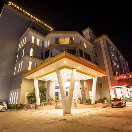 Hotel Siddhartha, Nepalgunj Экстерьер фото