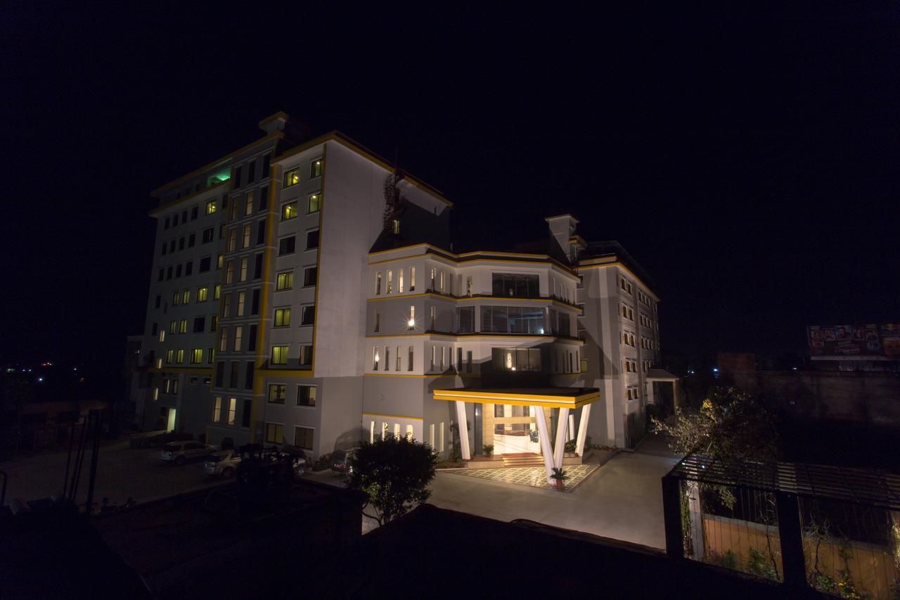 Hotel Siddhartha, Nepalgunj Экстерьер фото
