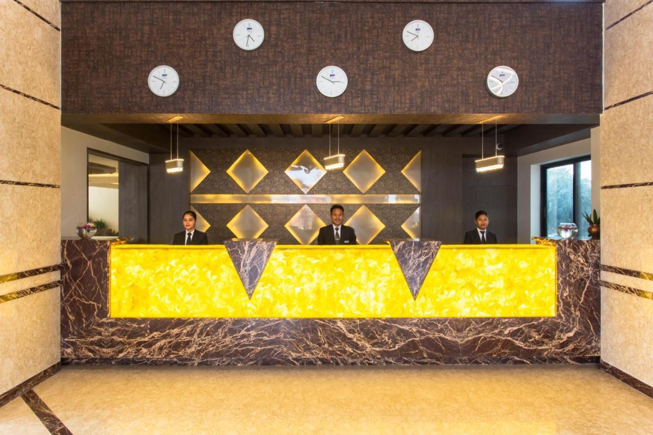 Hotel Siddhartha, Nepalgunj Экстерьер фото