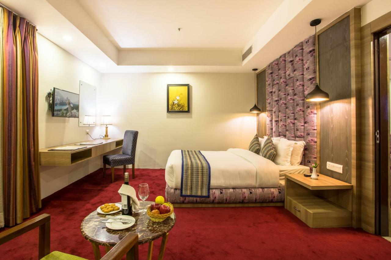 Hotel Siddhartha, Nepalgunj Экстерьер фото